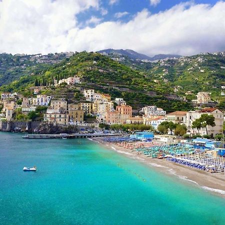 La dea bendata Minori Esterno foto