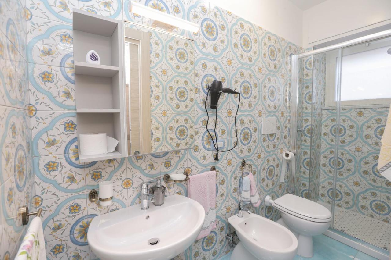 La dea bendata Minori Esterno foto